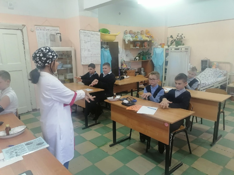 Посещение Узловского филиала ГПОУ "Тульский областной медицинский колледж".